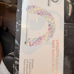 Table Balloon Arch