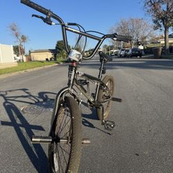 BMX black Mongoose Bike