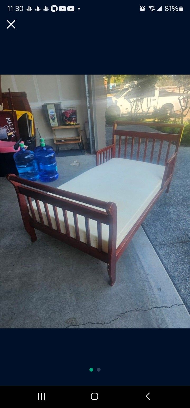 Toddlers Bed - Cherry Wood
