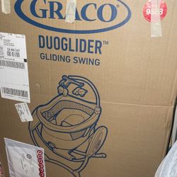 Gliding Swing Graco