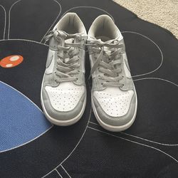 Nike Dunk Low  SE”greys”