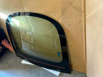 2021-2024 Tesla Model S Rear Gate Glass 