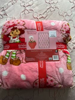 Strawberry shortcake twin blanket