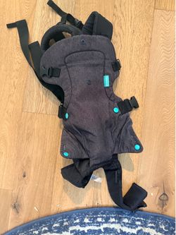 Infantino baby carrier