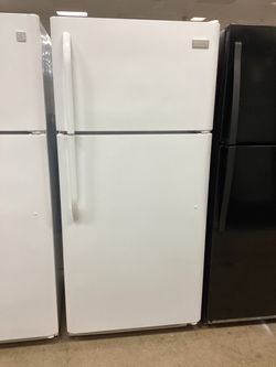 Frigidaire 30 in. 18 cu.ft. Top Freezer Refrigerator