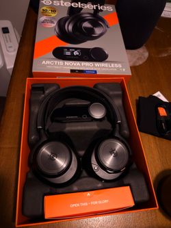 SteelSeries Arctis Nova Pro Wireless