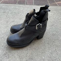 Black Platform Heel Boots
