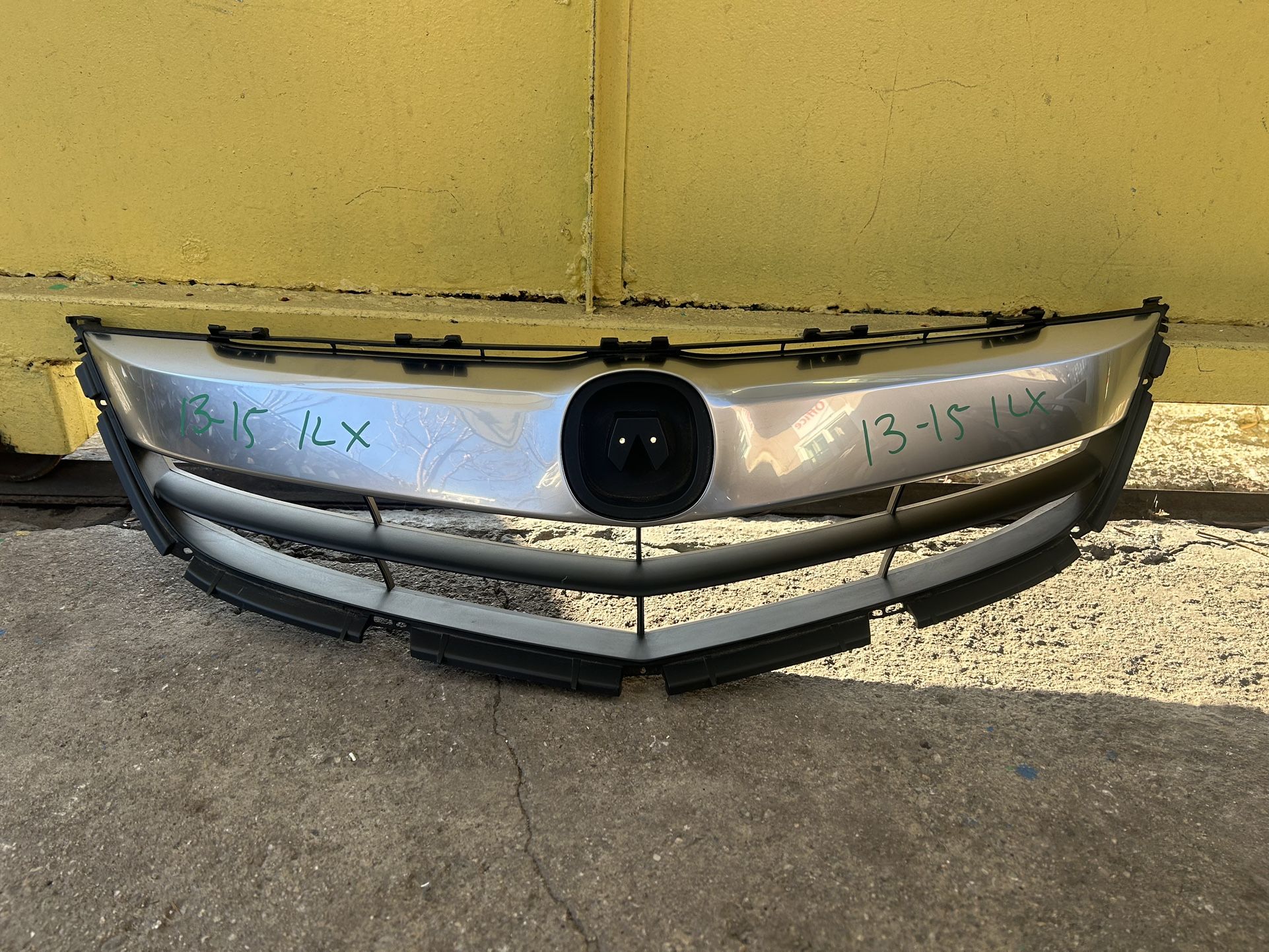 2013-2015 ACURA ILX GRILLE