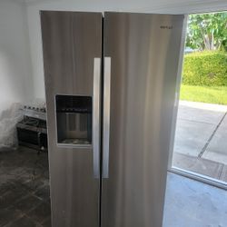 Whirlpool 1 Year Old Stainless Steel Side By Side Refrigerator 