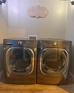Washer and dryer set