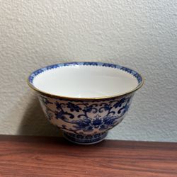Chinese Blue & White Porcelain Footed Bowl Qianlong Mark Floral Scroll 6”