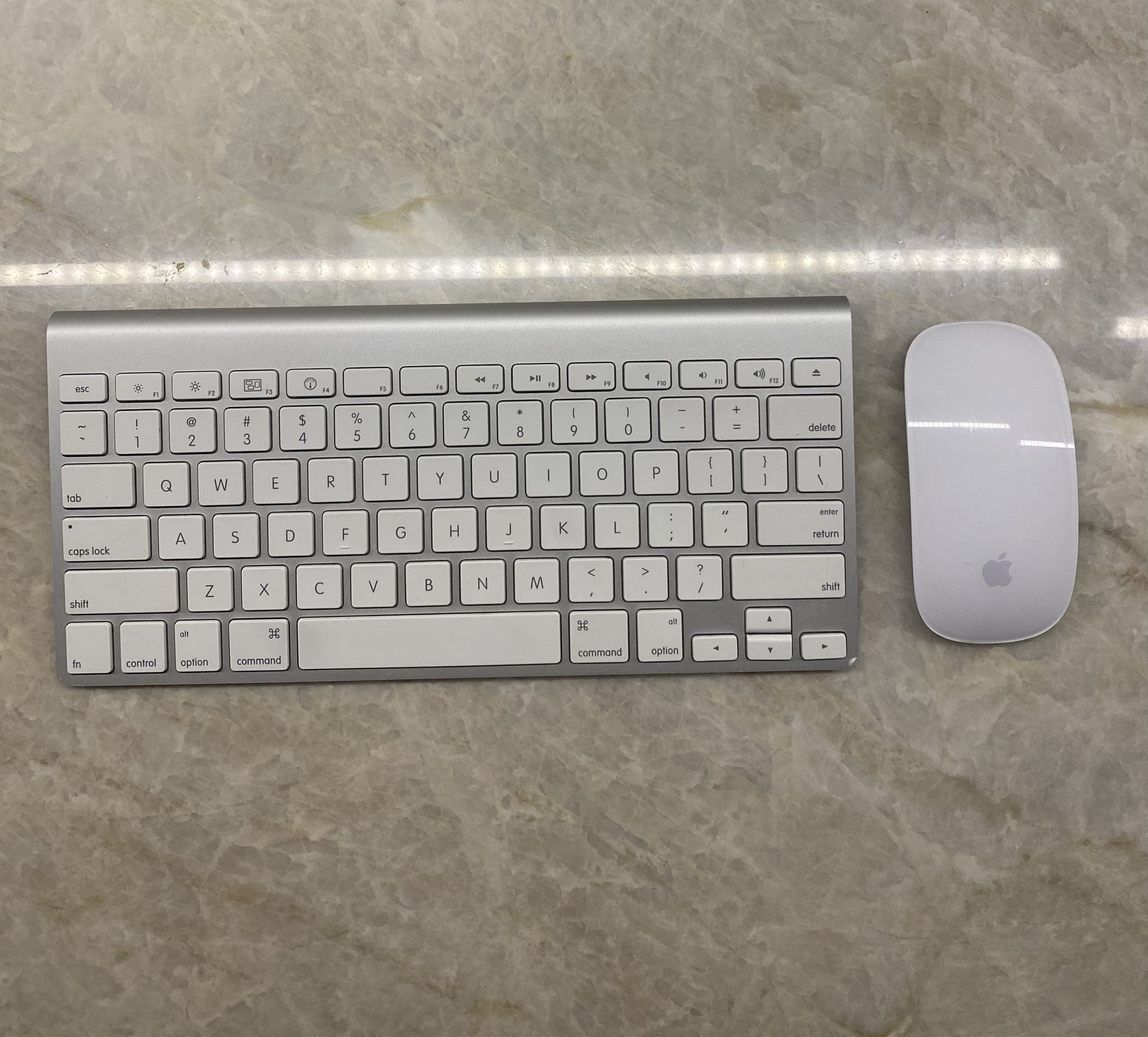 Apple Magic Mouse And Wireless Keyboard 