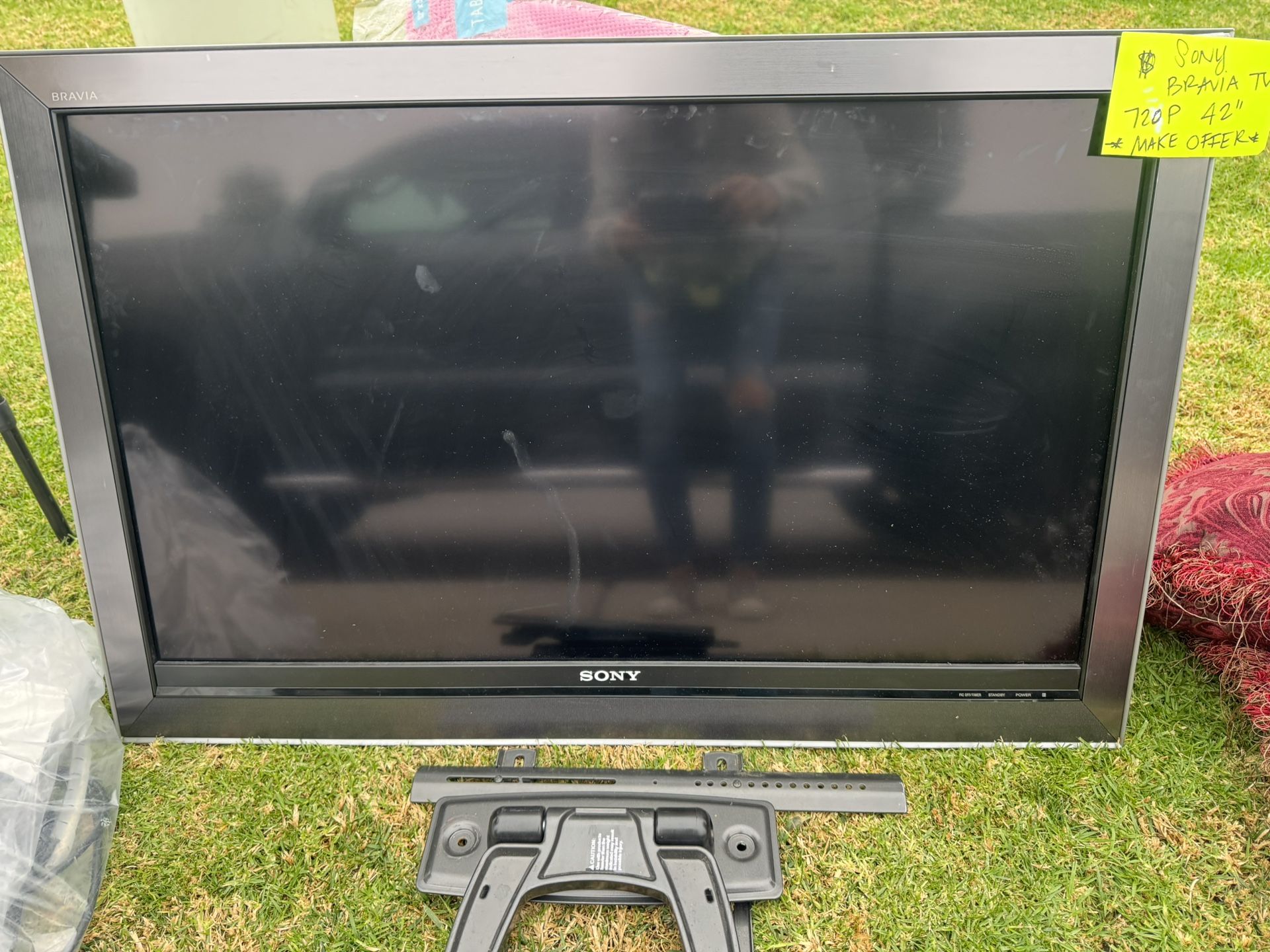 Sony Bravia 40” TV (720p)