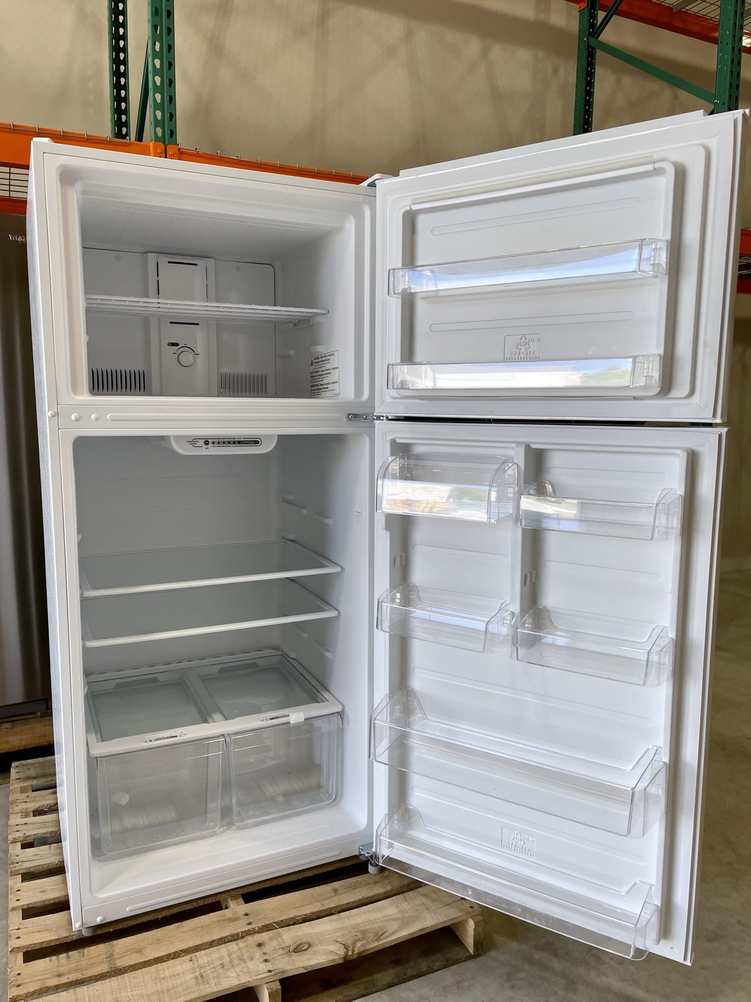 BLACK FRIDAY GE 18.3 cu. ft. TopFreezer Refrigerator, White for Sale