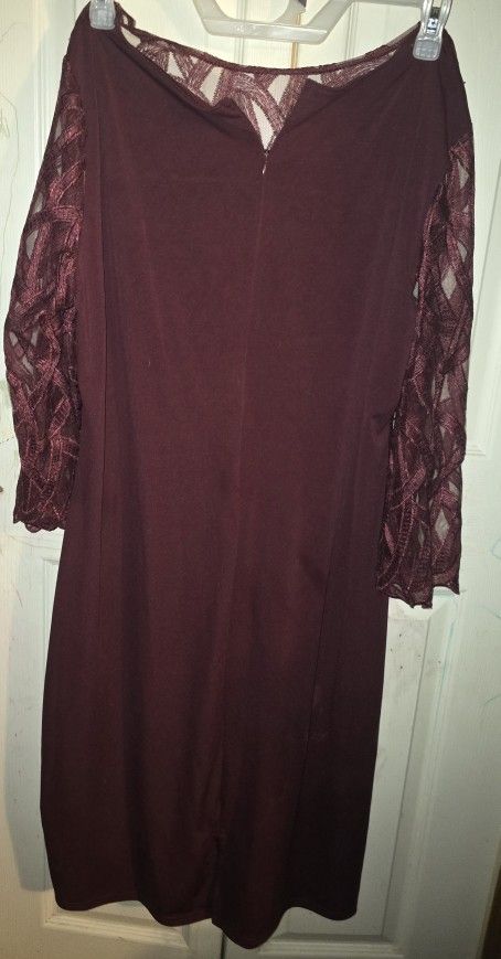 Burgundy Sequin Cocktail Dress | Size 24/26 (Approx.)