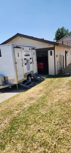 Portable potty