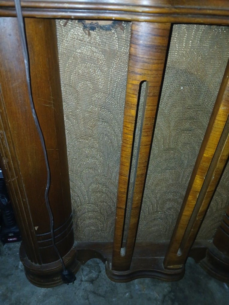 Zenith Floor Console Stereo 