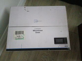 Compact microwave oven