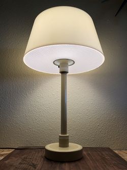 Retro table lamp