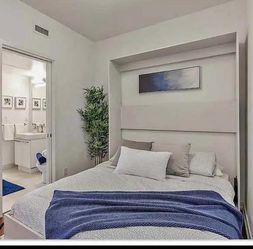 Murphy bed