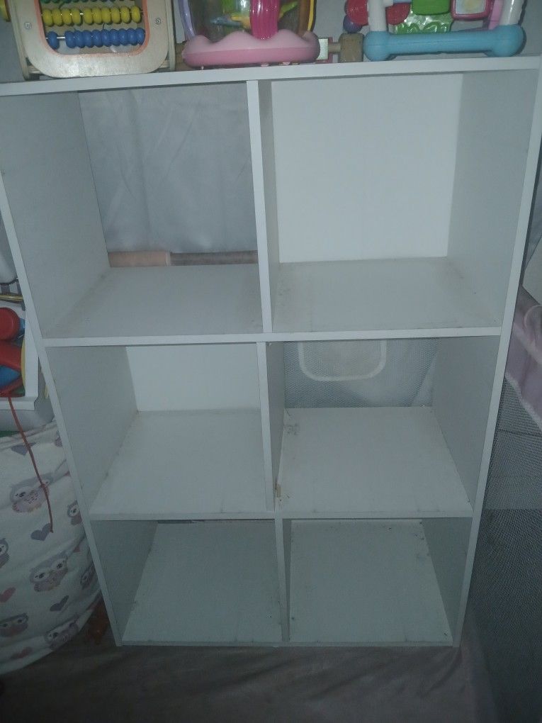 6 Slot Book Shelf Cubbie