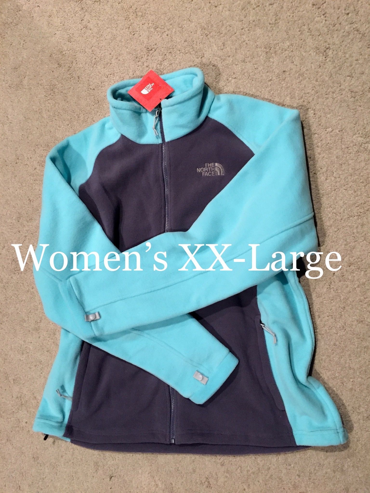 NORTH FACE / WARM Soft Cozy Fleece Sweatshirt Jacket COZY Coat / Women's XX-Large 2XL (XXL) / Retails $180+ Tax / Brand New w/ Tags!! / Mint & Grey