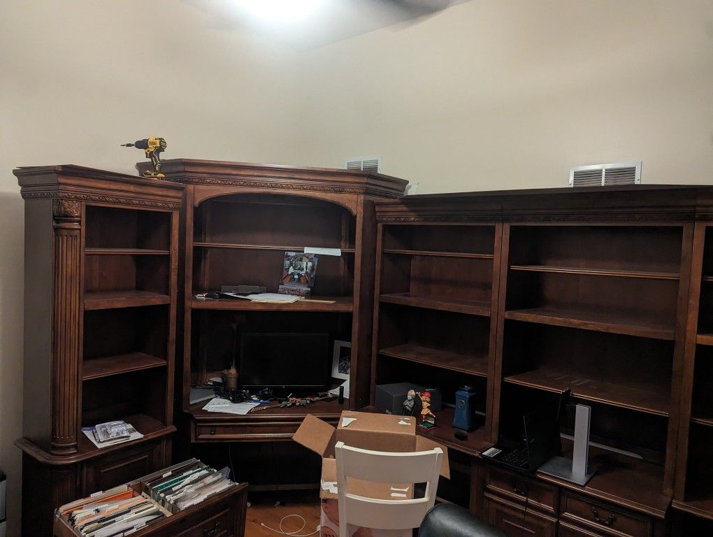 Seven Seas By Hooker Furniture Large Desk Bookshelf