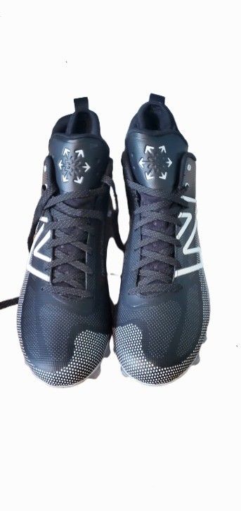 New Balance FreezeLX V4 football/lacrosse black and gray cleats. (US12)