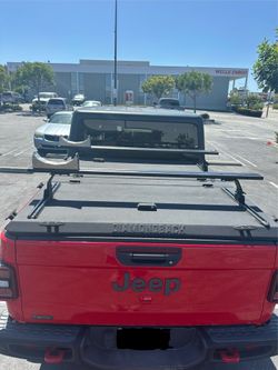 Diamondback HD Cover with Front Runner Bed Rack