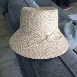 Hat Eric Javits 