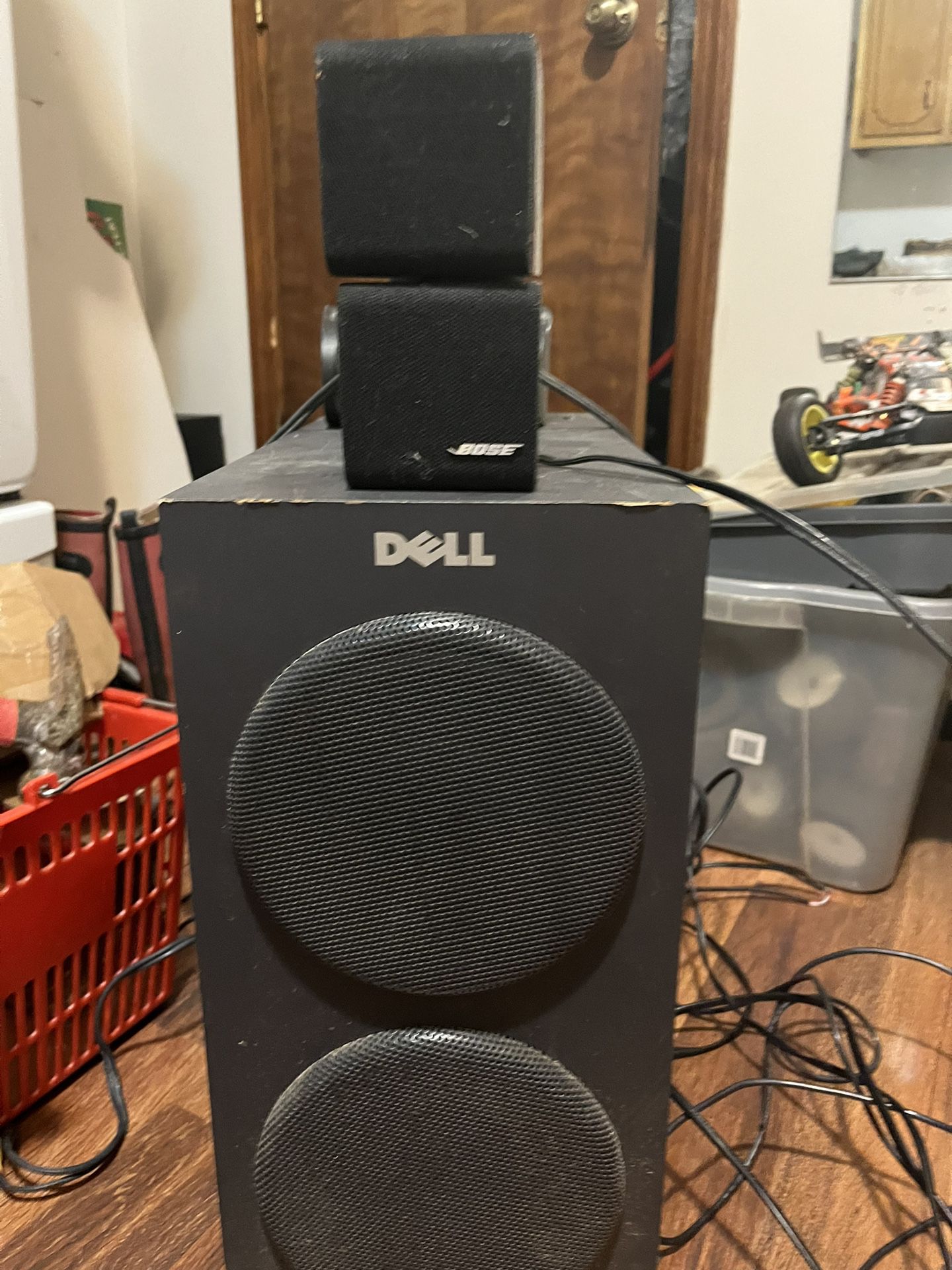 Dell Sub Woofer And Speakers 