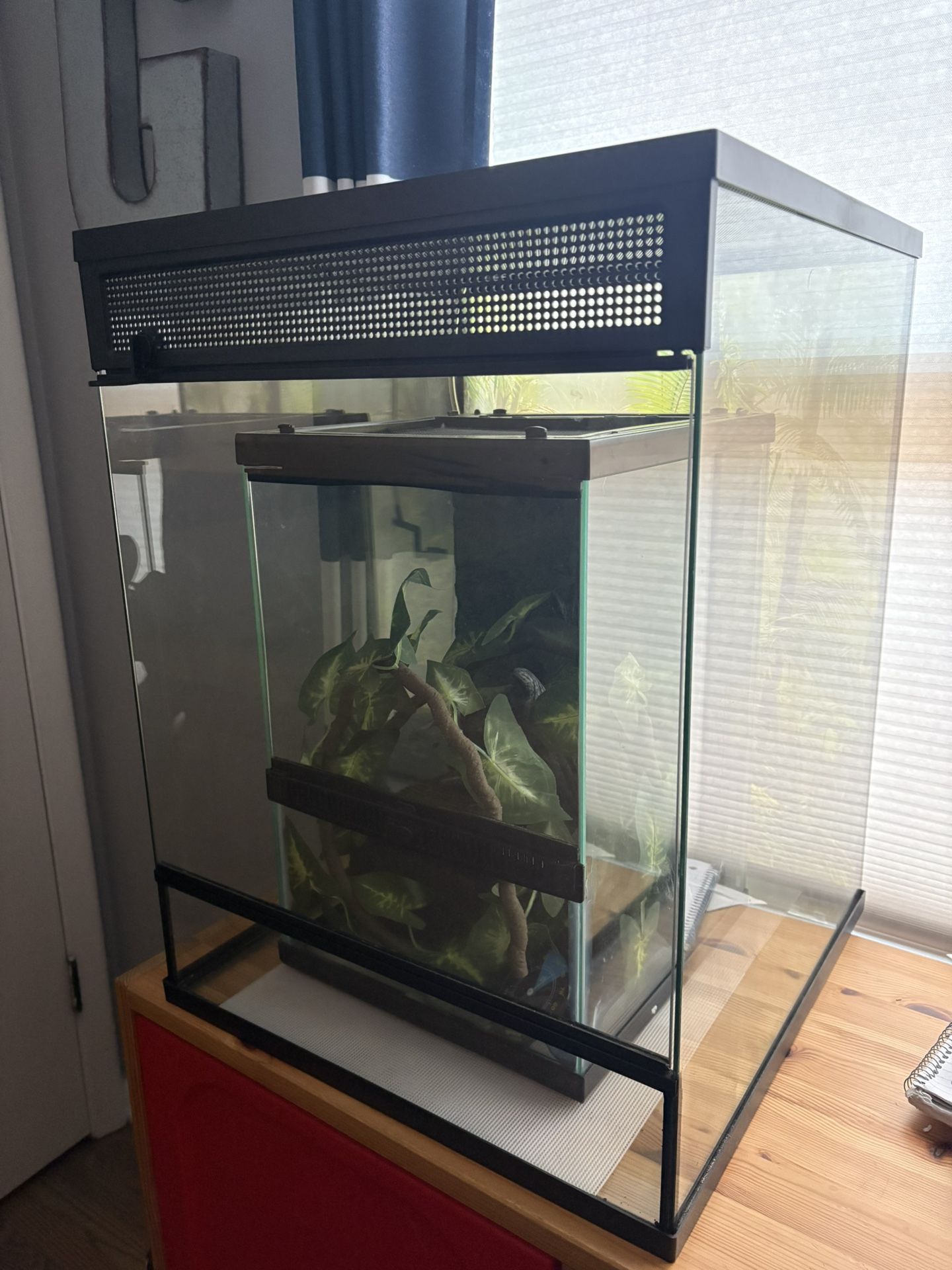 2 Replie Cages/ Enclosures 