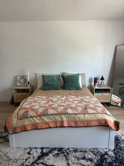 White wood bed frame