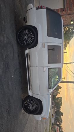 Cadillac escalade