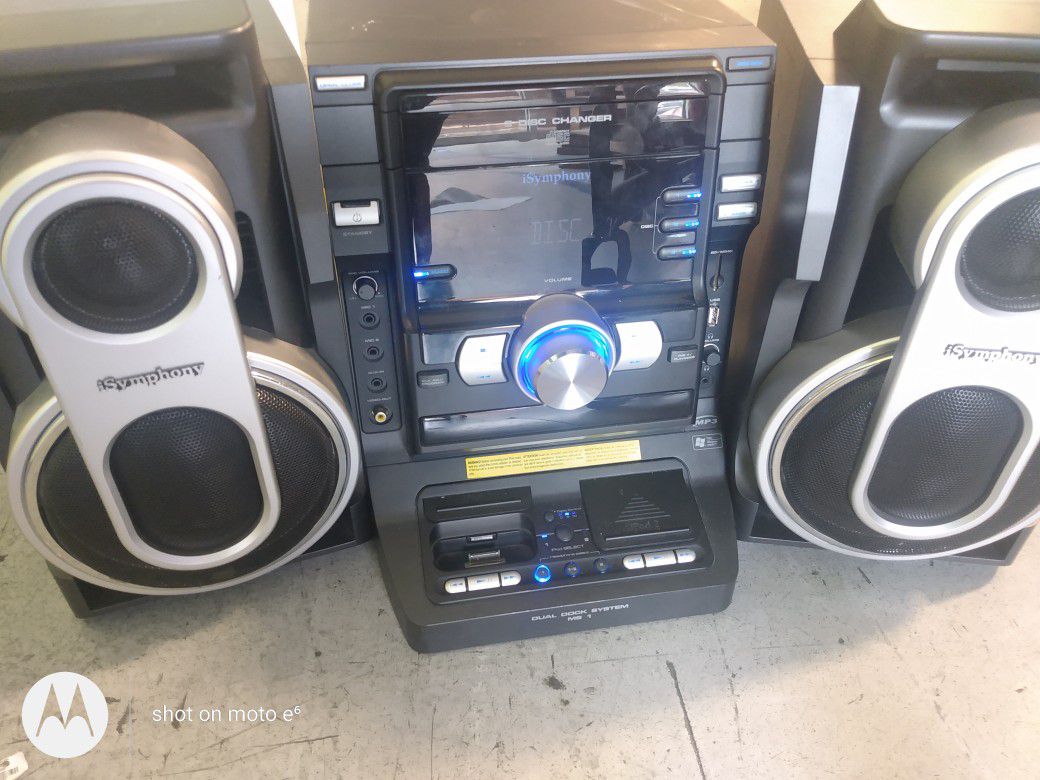 🔥🔥Nice Stereo System 3 CD disc changer/ I pod double station/aux and more