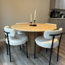 Round Wooden Dining Table 