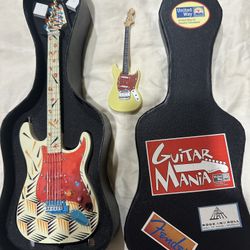 Fender Guitar Mania Mini Guitar