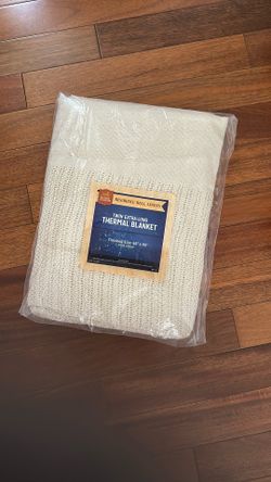 Twin XL Thermal Blanket for dormitory 66”x90” New NWT