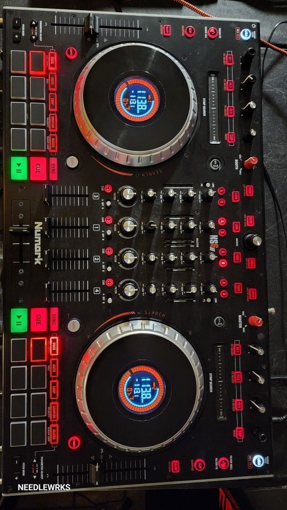NUMARK NS6 2 DJ CONTROLLER/Magma Carry Case for Sale in Long Beach, CA