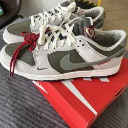 Nike Dunks Size 10.5