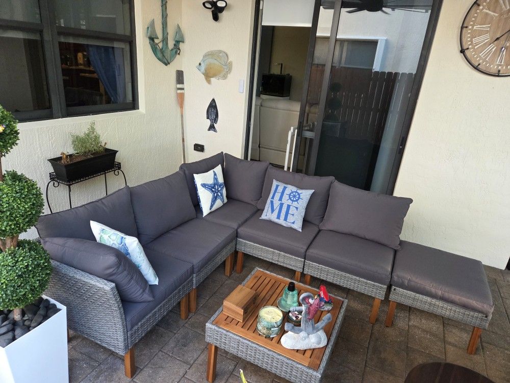 Patio Furniture Set. Aluminum Frame. Reduced to $500.00