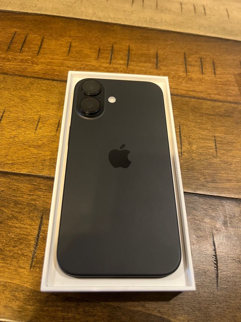 iPhone 16 (Like New) Black T-Mobile