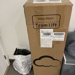 New 4” Queen Size Folding Mattress 