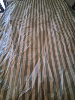 FREE Twin Size Ozark Trail Air Mattress, DOES NOT HOLD AIR!