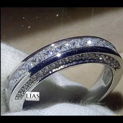 New 18k White Gold Wedding Ring 