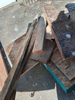Scrap Lumber and Plywood Lot