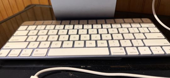 New Apple Magic Bluetooth Keyboard