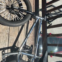 Cult Bmx Gateway