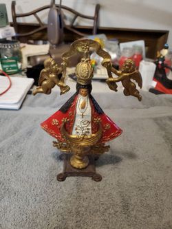 Virgin Mary Religious Figurine with Angels