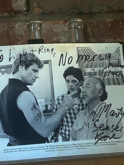 Vendo 2 pòster con firma d Martín y cove y sensei